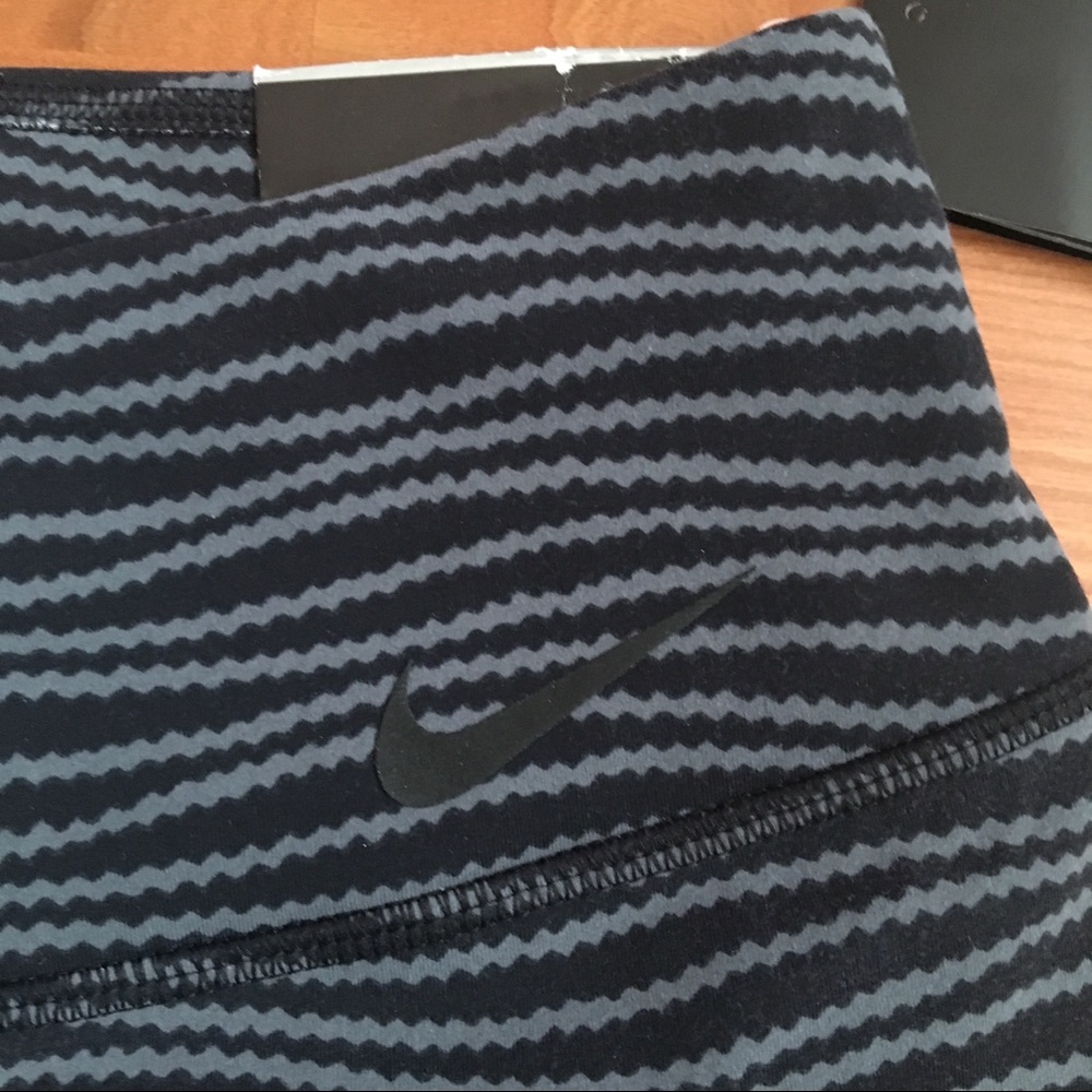 Nike Legendary Engineered Swell Tights - Picture 3 of 7